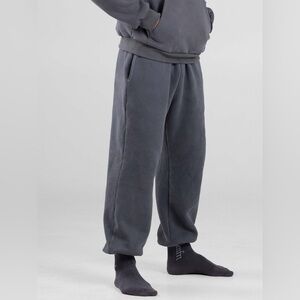 Super soft sweatpants, new, never worn!